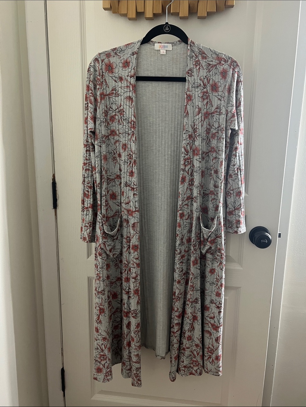 LuLaRoe Floral Open-Front Long Cardigan in Gray and Dusty Rose